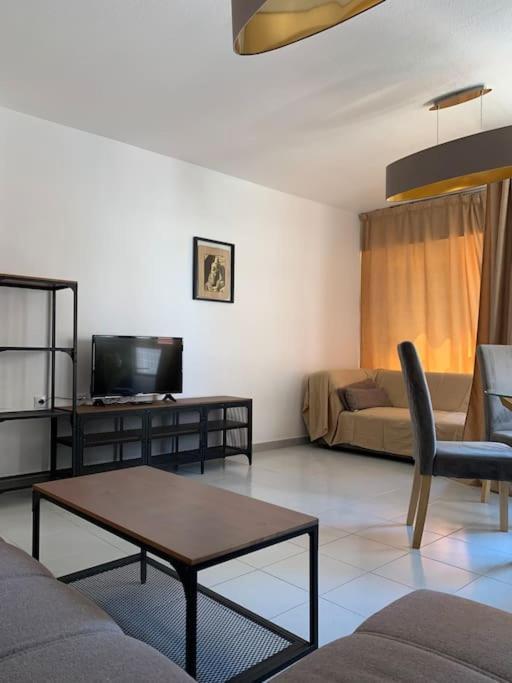 Schoene Wohnung In Zentrum Von Torrevieja Zewnętrze zdjęcie