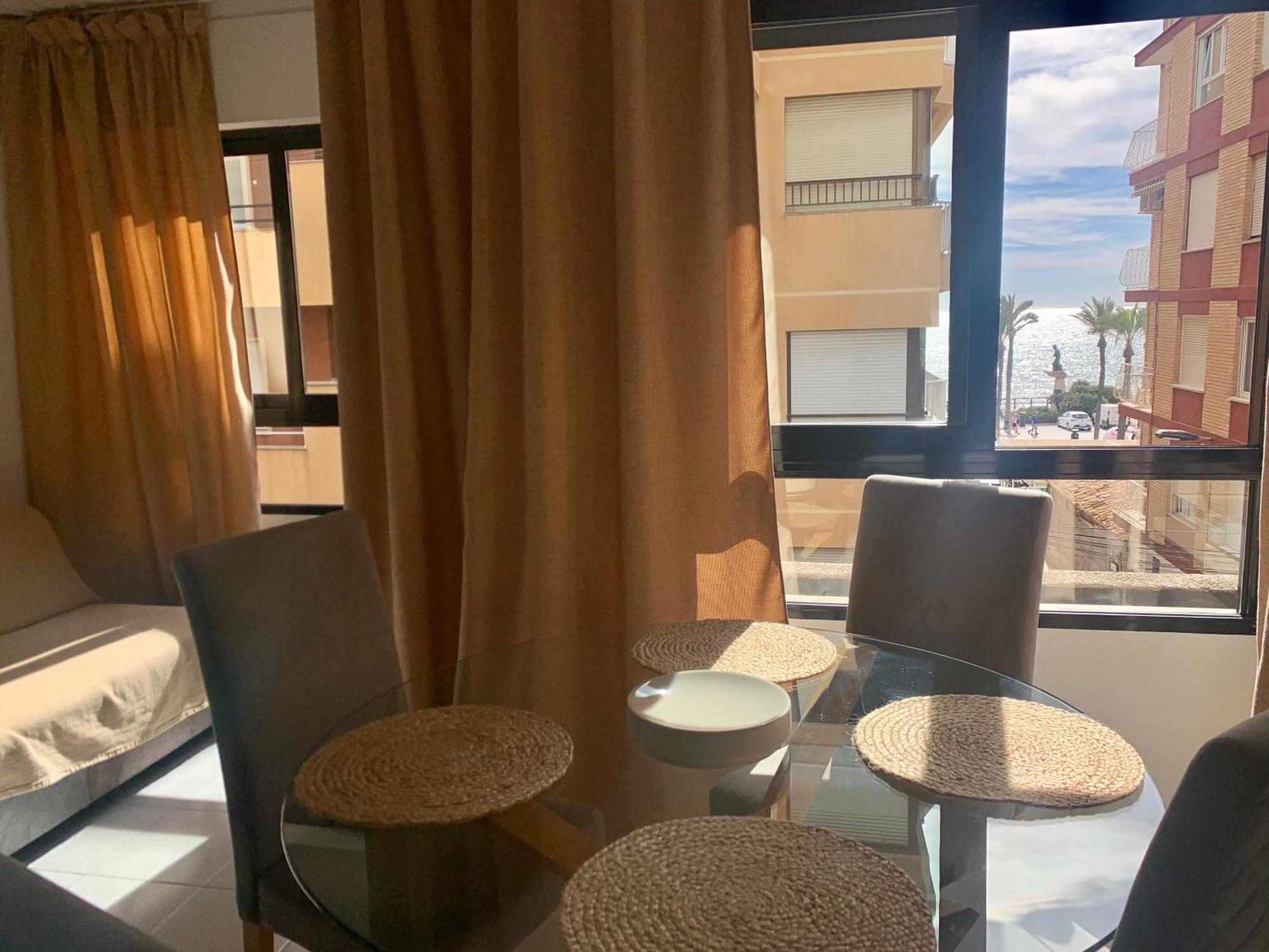 Schoene Wohnung In Zentrum Von Torrevieja Zewnętrze zdjęcie
